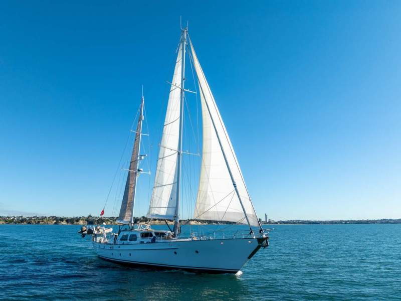 Pilothouse Ketch 26m 1/2 Share