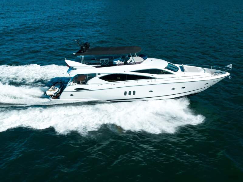 Sunseeker Yacht 75