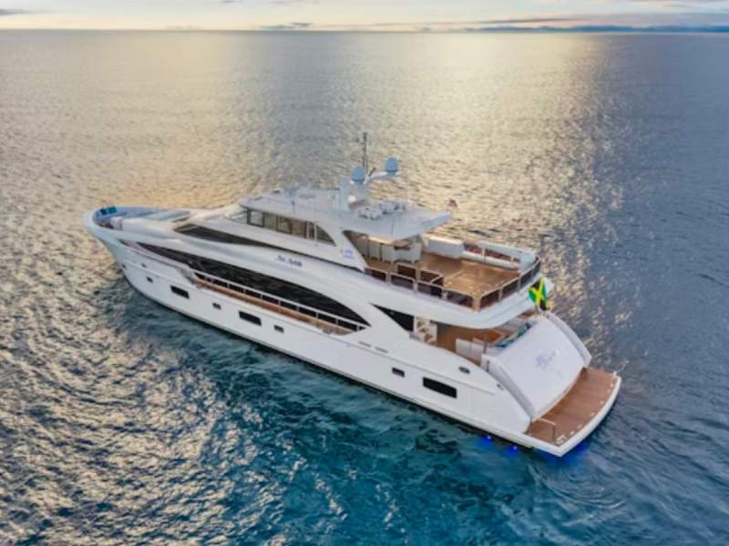 Horizon Yacht Rp120