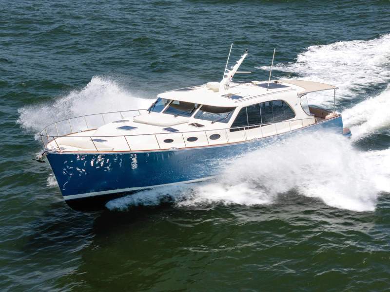 Palm Beach Motor Yachts 70 Sedan - Exceptional Condition and only months old