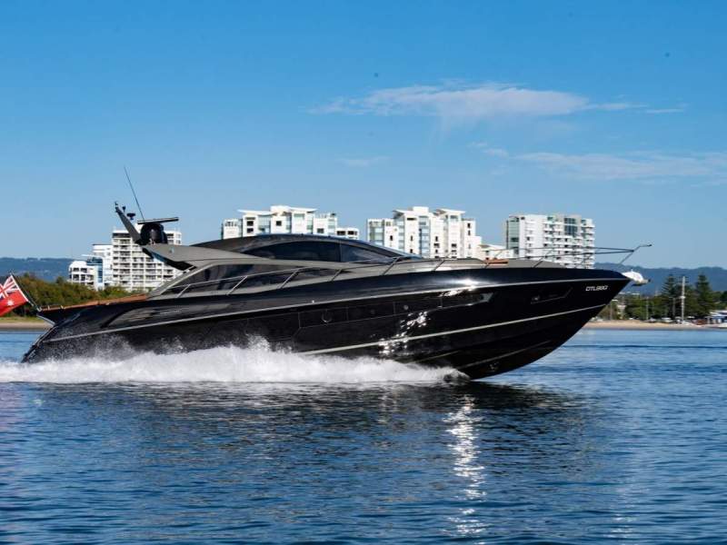 Sunseeker Predator 68