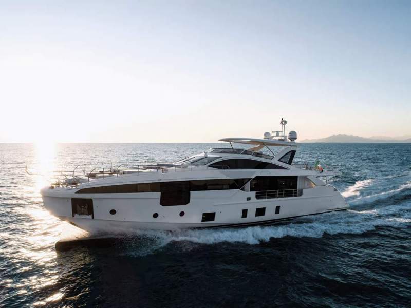 Azimut Grande 32 METRI