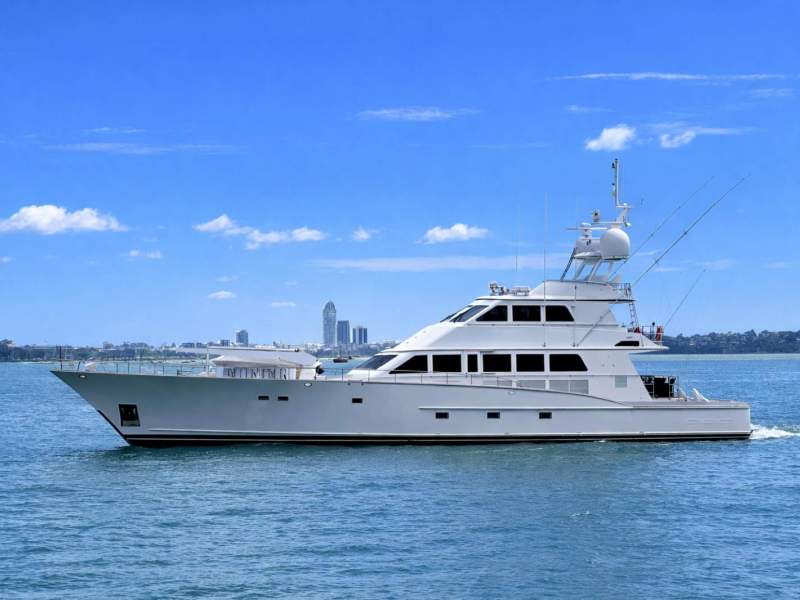 Burger 108 Enclosed Sportsfisher