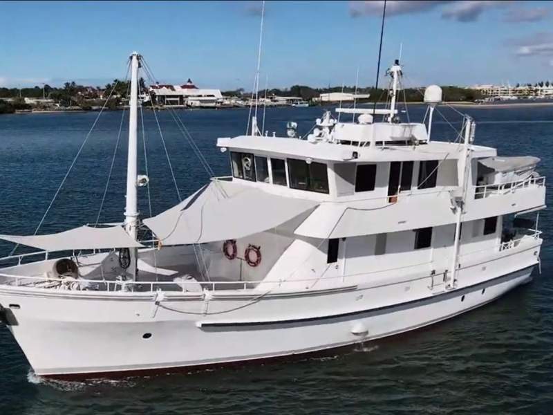 Expedition Long Range Motor Yacht