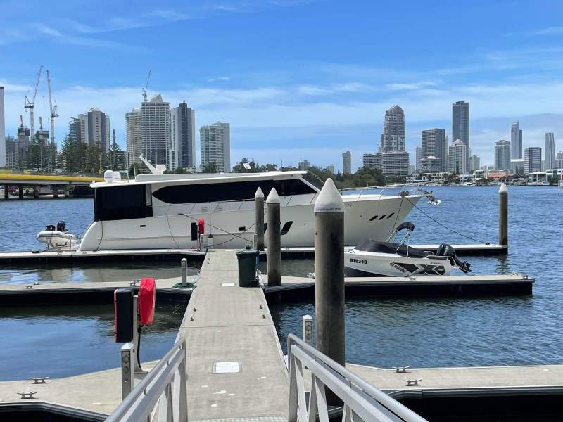 Island Gypsy 650 Motor Yacht Custom
