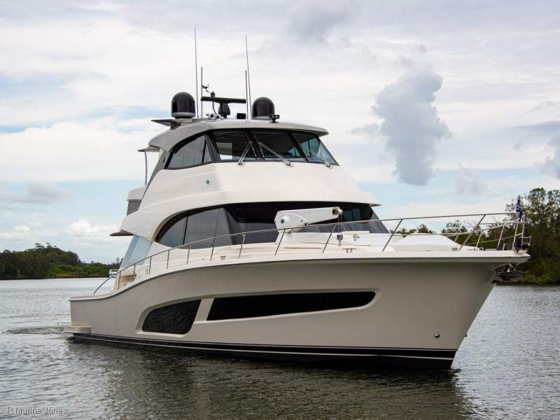 Riviera 64 Sports Motor Yacht