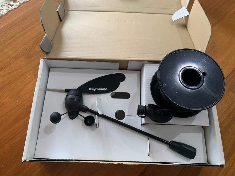 Raymarine Short Arm Wind Vane / Cable - NEW in box